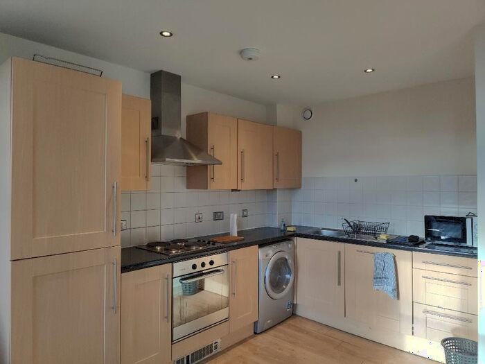 1 Bedroom Flat To Rent In Sunbridge Road, Bradford, BD1