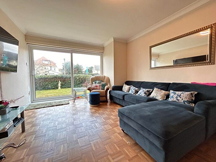 3 Bedroom Flat To Rent In Warren Edge Road, Bournemouth, BH6