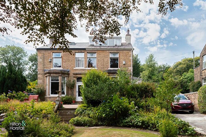 3 Bedroom Semi Detached House For Sale In Brooklands Road, Burnley, BB11