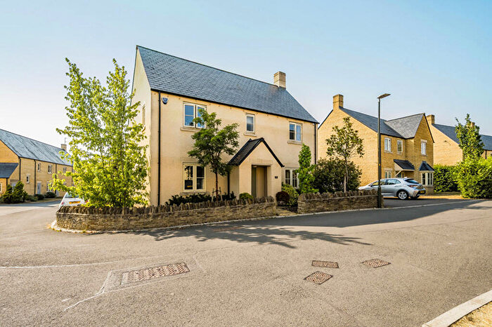4 Bedroom Detached House For Sale In The Furrows, Bourton-on-the-Water, Cheltenham, GL54