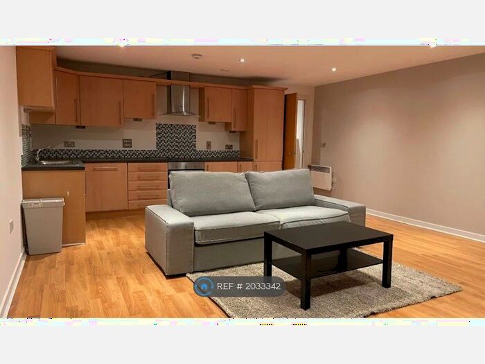 2 Bedroom Flat To Rent In Lancefield Quay, Glasgow, G3