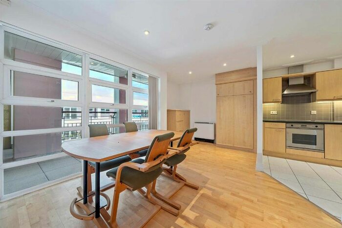 1 Bedroom Flat To Rent In Drayton Park, Highbury, London, N5