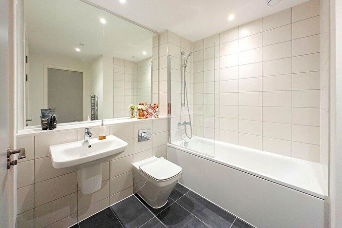 2 Bedroom Apartment To Rent In Transmission House, Tib Street, Manchester City Centre, Greater Manchester, M4