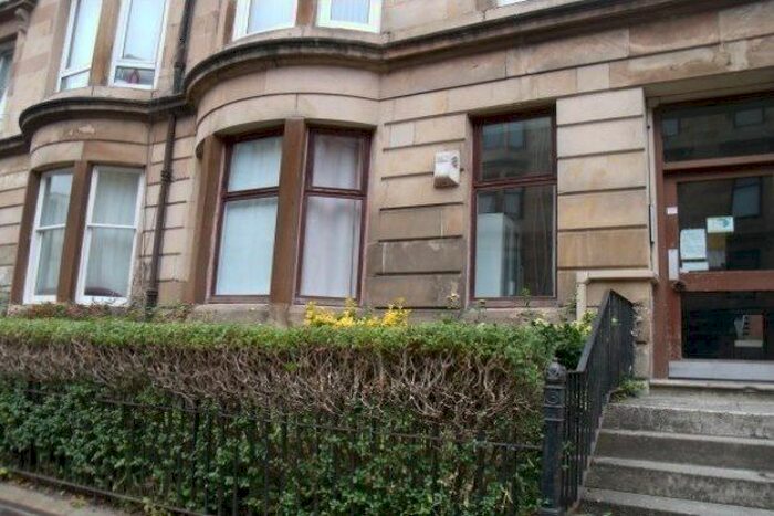 2 Bedroom Flat To Rent In White Street, Glasgow, G11