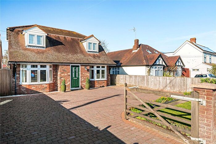 3 Bedroom Detached House For Sale In Lower Road, Chinnor, Oxfordshire, OX39