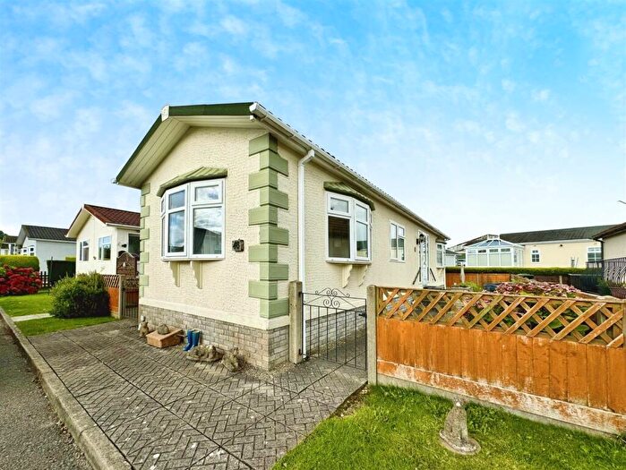 2 Bedroom Park Home For Sale In Severn Bridge Park Homes, Beachley, Chepstow, NP16