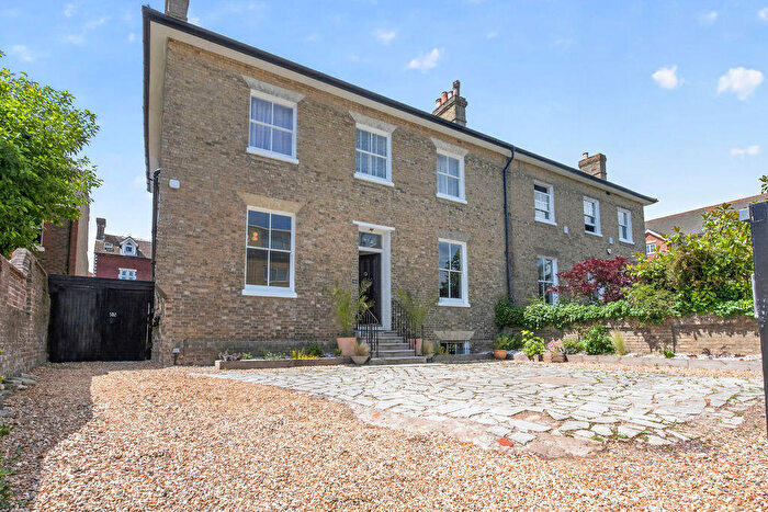 6 Bedroom Semi Detached House For Sale In Grove Road South, Southsea, PO5