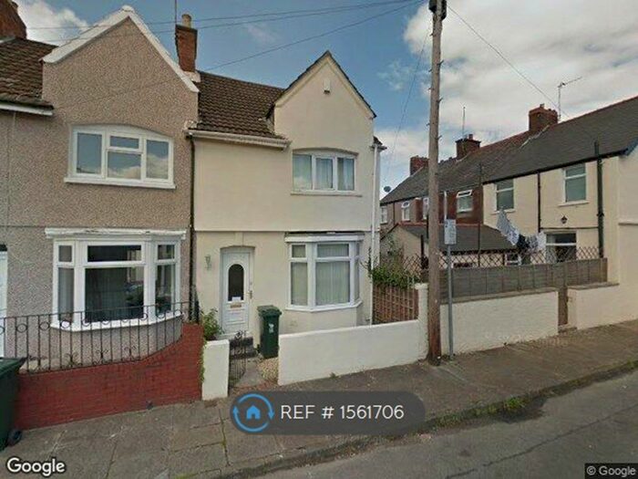 2 Bedroom End Of Terrace House To Rent In Colne Street, Newport, NP19