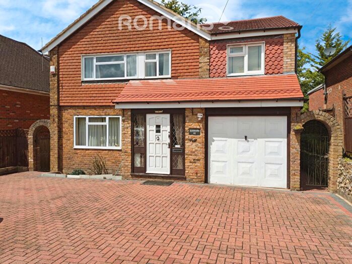 4 Bedroom Detached House To Rent In Hamilton Road, High Wycombe, HP13