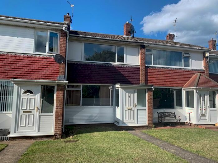 2 Bedroom Property To Rent In Willow Crescent, Blyth, NE24