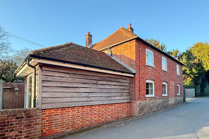 3 Bedroom Cottage For Sale In April Cottage, Bramdean, Alresford, SO24