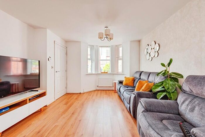 3 Bedroom End Terrace House For Sale In Borehamwood, Hertfordshire, WD6