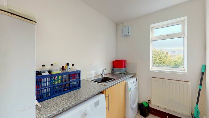 8 Bedroom House To Rent In - Clementson Road, Crookes, S10
