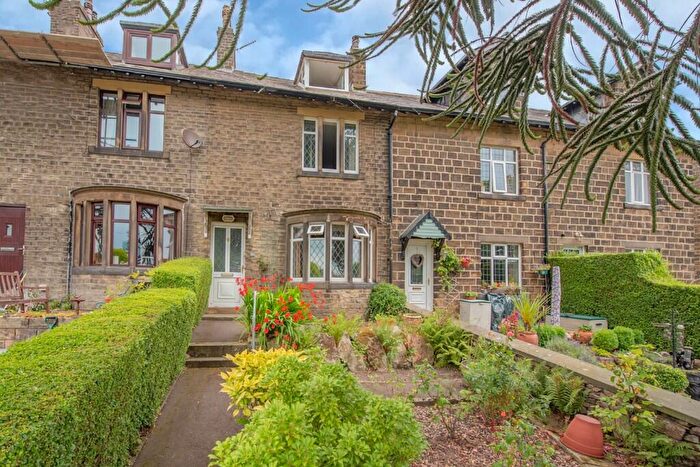3 Bedroom Terraced House For Sale In Slaymaker Lane, Oakworth, BD22