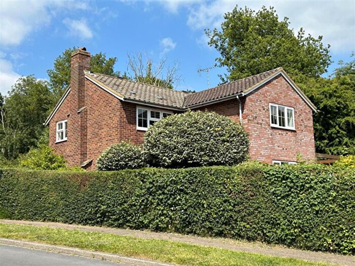 4 Bedroom Detached House To Rent In Pentley Park, Welwyn Garden City, AL8