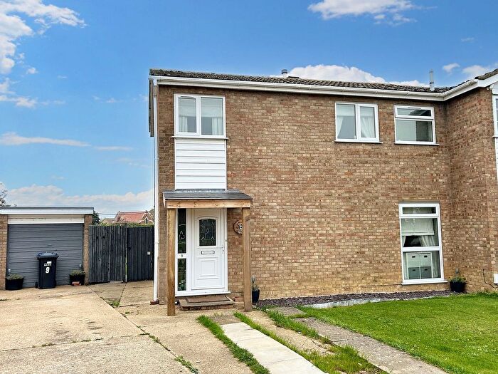 3 Bedroom Semi-detached House For Sale In Kirby Cross Avenue, Littleport, CB6