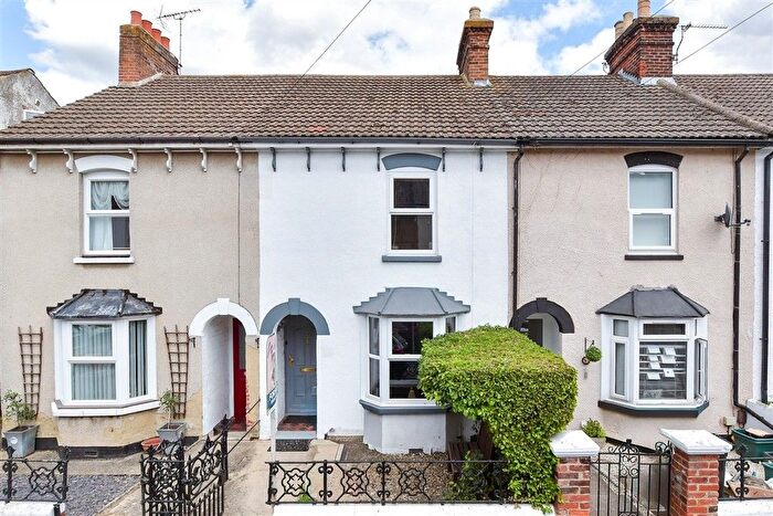 2 Bedroom Terraced House For Sale In Bramley Road, Snodland, Kent, ME6