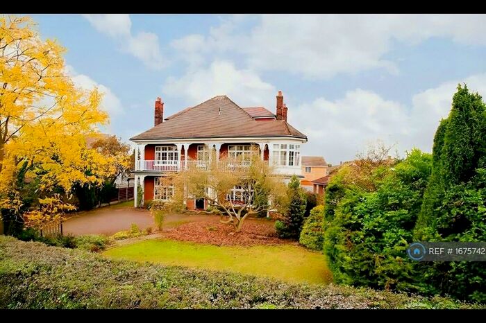 6 Bedroom Detached House To Rent In Springfield Road, Chelmsford, CM2