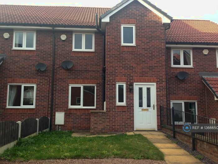3 Bedroom Semi-Detached House To Rent In Haverhill Grove, Wombwell, Barnsley, S73