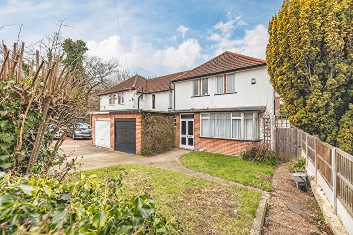 4 Bedroom Semi-Detached House For Sale In Ditton Park Road, Langley, SL3