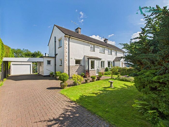 3 Bedroom Semi-Detached House For Sale In Appleby Road, Kendal, LA9