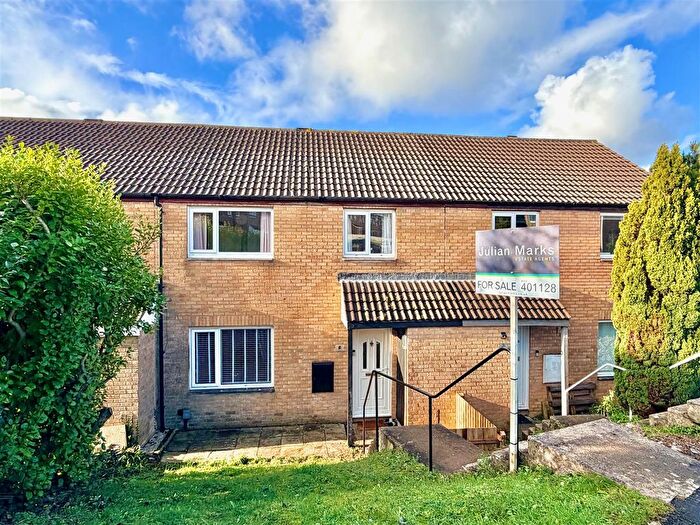 3 Bedroom Terraced House For Sale In Staddiscombe, Plymouth, PL9