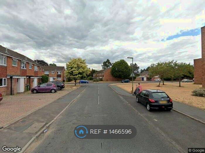 2 Bedroom Flat To Rent In Egmont Court, Walton-On-Thames, KT12