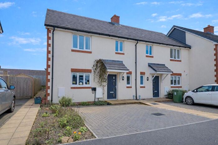 3 Bedroom End Of Terrace House For Sale In Alexander Park, Torrington, Devon, EX38