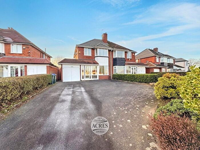 3 Bedroom Semi-Detached House For Sale In Walsall Road, Great Barr, Birmingham, B42