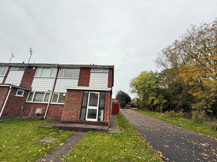 3 Bedroom Semi-Detached House To Rent In Blandford Drive, Walsgrave, Coventry, CV2