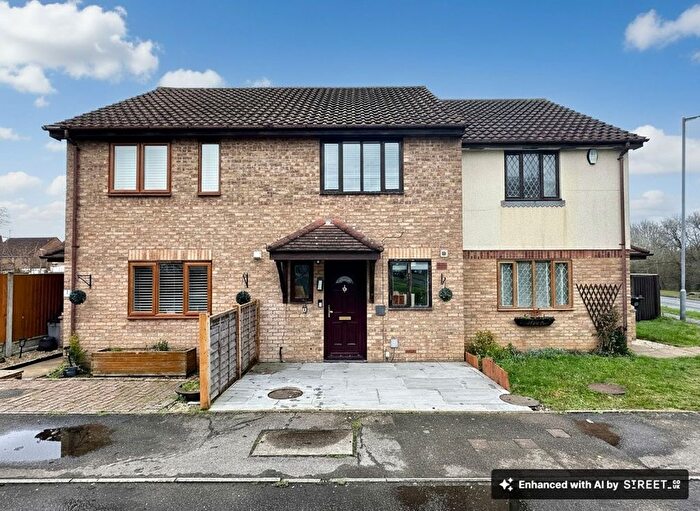 2 Bedroom Terraced House For Sale In Ellswood, Steeple View, SS15