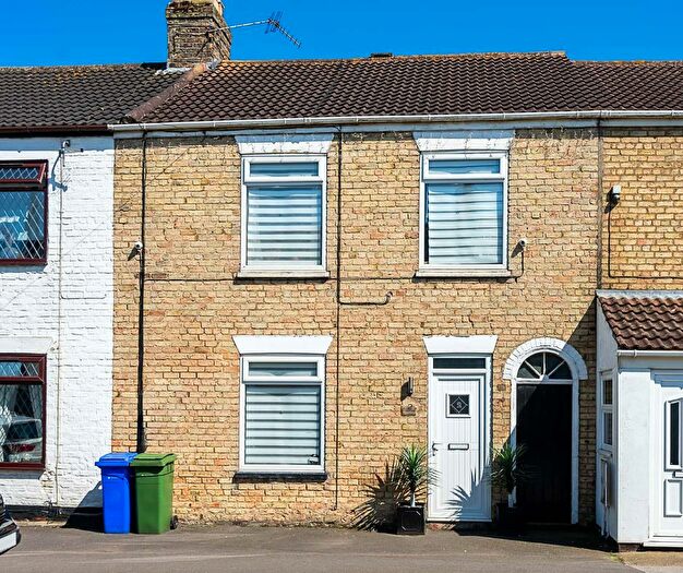 3 Bedroom Cottage For Sale In West View, Patrington Haven, HU12