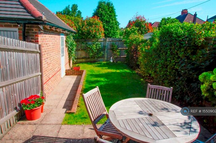 2 Bedroom Semi-Detached House To Rent In The Causeway, Petersfield, GU31