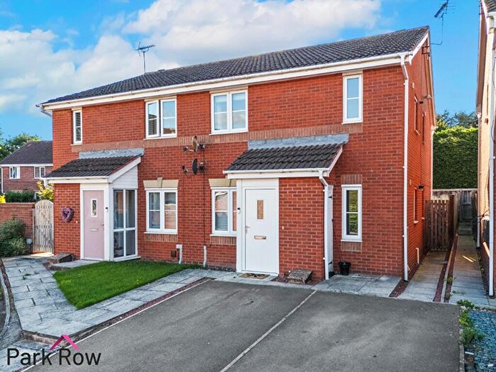 1 Bedroom Flat For Sale In Cornmill Court, South Milford, Leeds, LS25