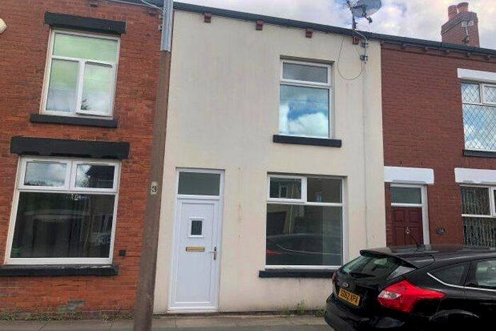 2 Bedroom Property To Rent In Eldon Street, Bolton, BL2