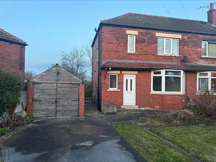 3 Bedroom Semi-Detached House To Rent In Allenby Grove, Leeds, West Yorkshire, LS11