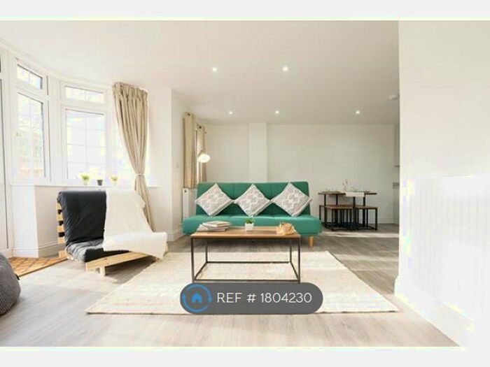 3 Bedroom Detached House To Rent In Barn Rise, Wembley, HA9