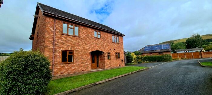 4 Bedroom Detached House To Rent In Mill Stream Close, Llanddewi, Llandrindod Wells, Powys, LD1