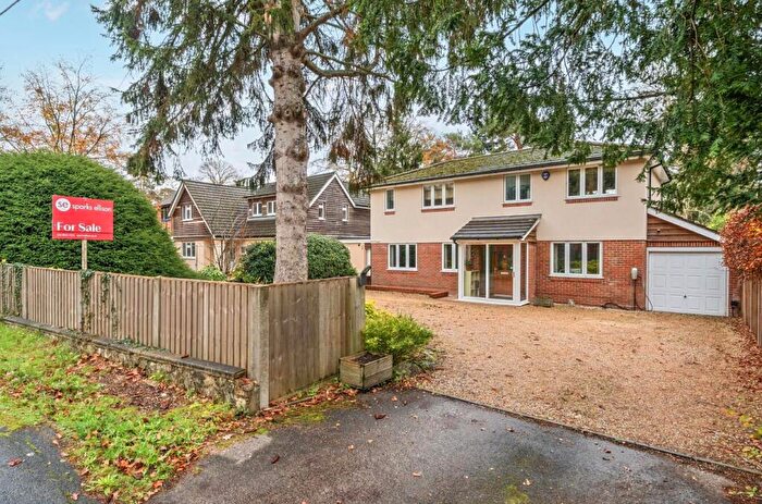 4 Bedroom Detached House For Sale In Hook Road, Ampfield, SO51
