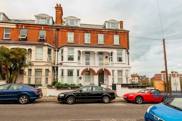 2 Bedroom Flat To Rent In Surrey Road, Cliftonville, Margate, CT9