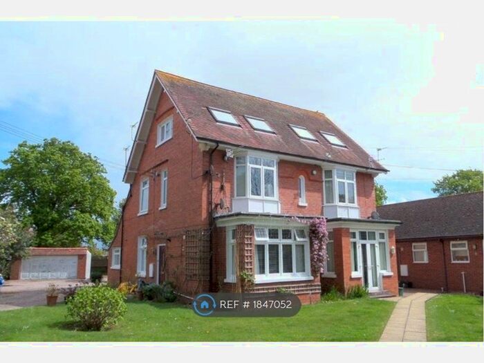 1 Bedroom Flat To Rent In The Heathers, Exmouth, EX8