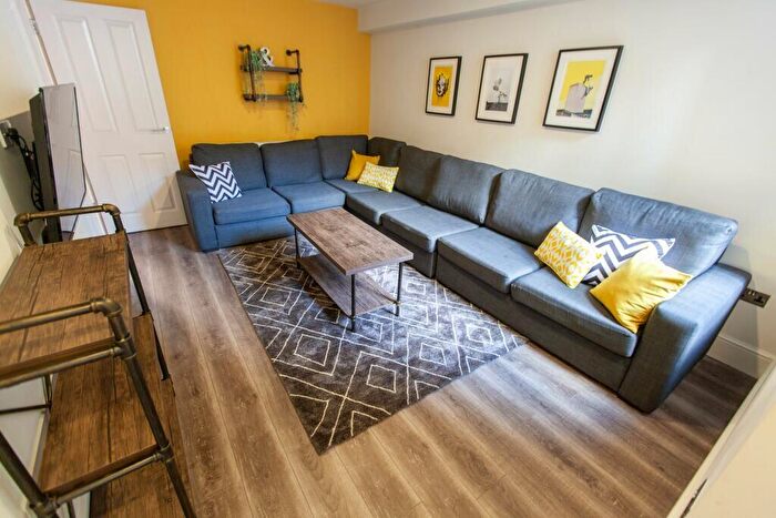 5 Bedroom Terraced House To Rent In Albert Edward Road, Liverpool, L7
