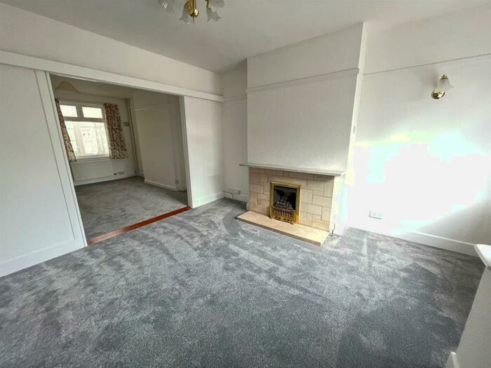 3 Bedroom House To Rent In Coburg Road, Dorchester, DT1