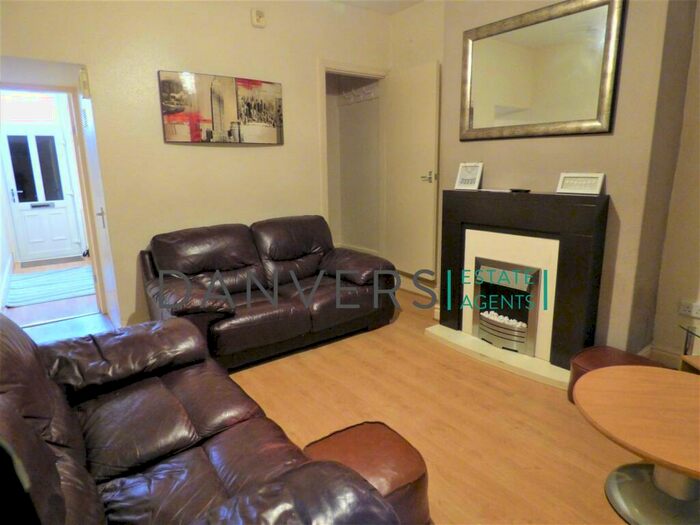 4 Bedroom Terraced House To Rent In Clarendon Street, Leicester, LE2