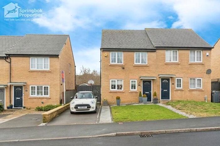 3 Bedroom Detached House To Rent In Beckbridge Lane, Allerton, Bradford, West Yorkshire, BD15
