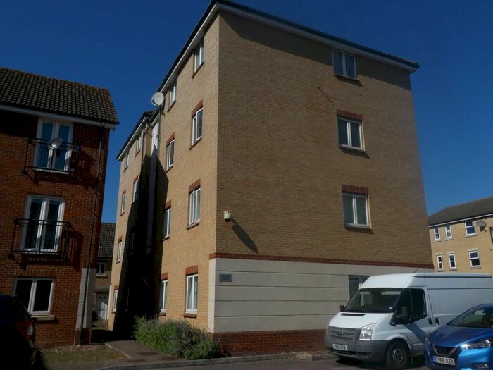 2 Bedroom Flat To Rent In Yoxford Court, Glandford Way, Chadwell Heath, RM6