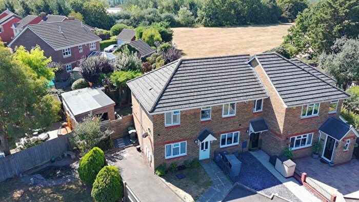 2 Bedroom End Of Terrace House For Sale In Hamilton Close, Snodland, ME6