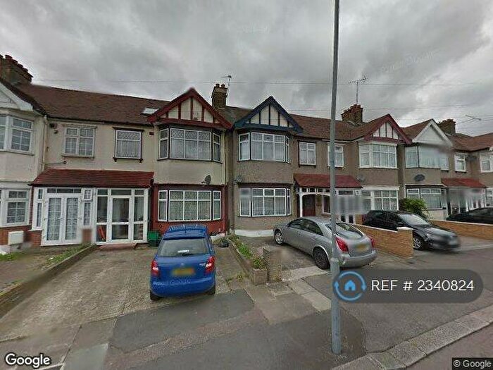 3 Bedroom Terraced House To Rent In Ramsgill Drive, Ilford, IG2