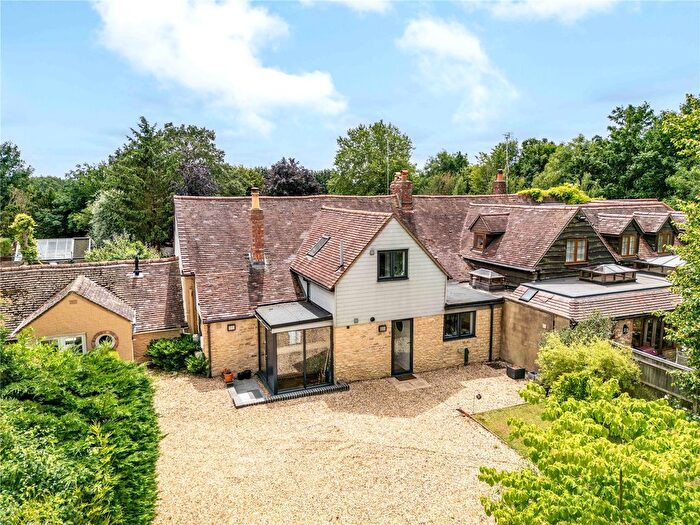 4 Bedroom Detached House For Sale In Whitecross, Abingdon, Oxfordshire, OX13