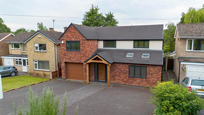4 Bedroom Detached House For Sale In Carsington Crescent, Allestree, Derby, DE22